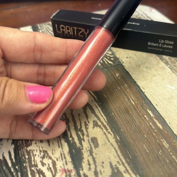NEW Laritzy Cosmetics Lip Gloss in *TRICK* - Picture 3 of 4